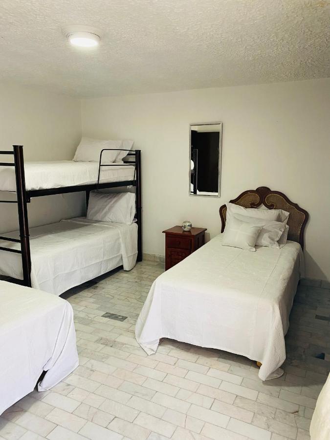 Hostal Guadalajara Cosmopolitan Providencia Экстерьер фото